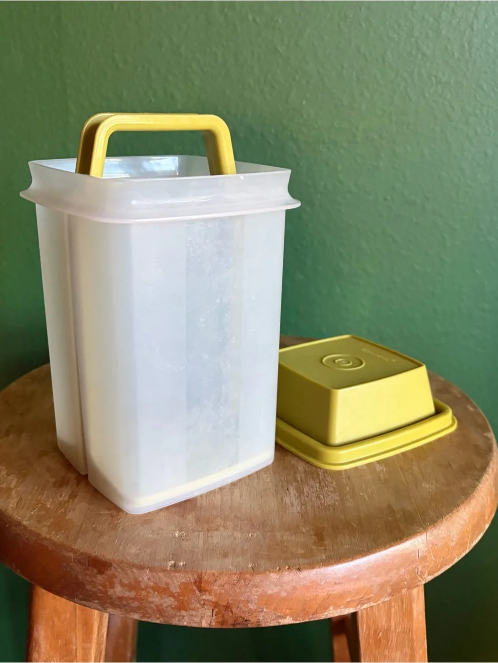 Vintage Tupperware Pickle Keeper known as 